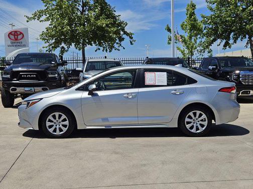 2024 Toyota Corolla Hybrid LE