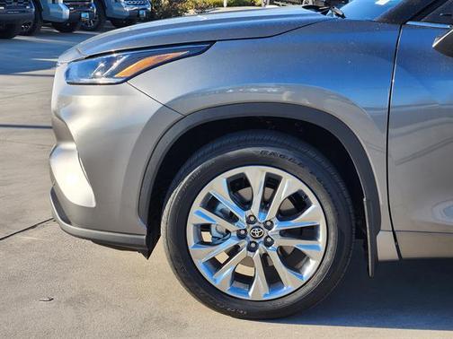 2026 Toyota Highlander Limited