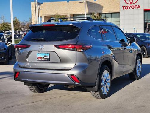 2026 Toyota Highlander Limited