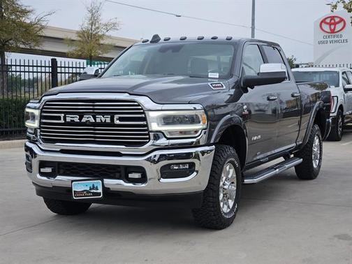 2020 RAM 3500 Laramie Crew Cab 4x4 6'4' Box