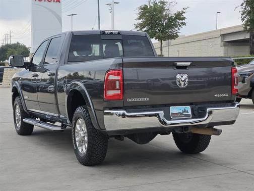 2020 RAM 3500 Laramie Crew Cab 4x4 6'4' Box