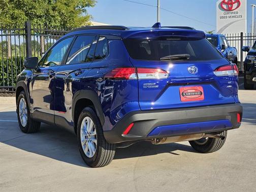 2024 Toyota Corolla Cross LE
