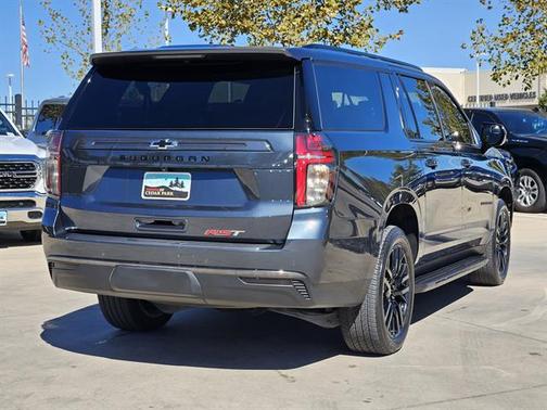 2021 Chevrolet Suburban RST