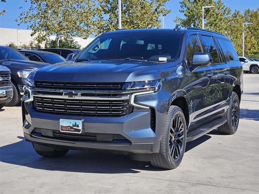 2021 Chevrolet Suburban RST