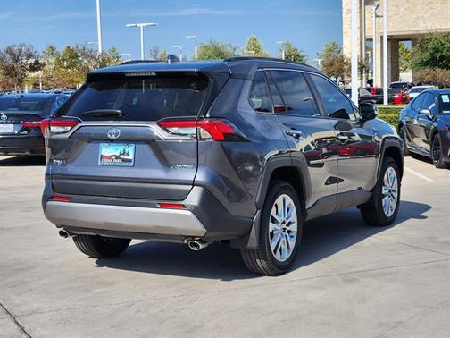 2025 Toyota RAV4 Limited