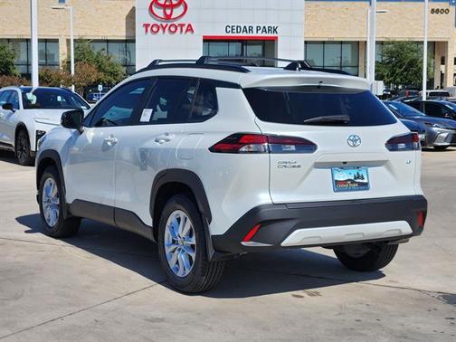 2026 Toyota Corolla Cross LE