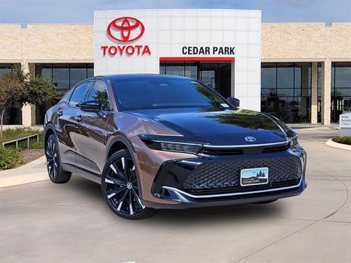 2023 Toyota Crown Platinum