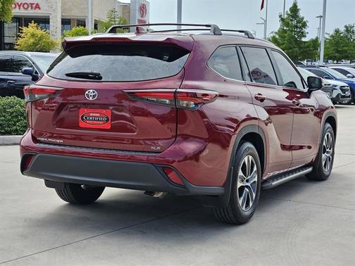 2024 Toyota Highlander XLE