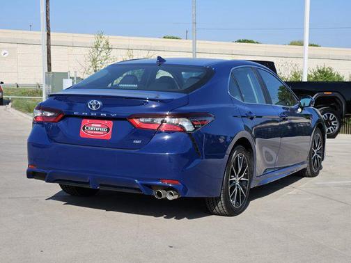 2024 Toyota Camry SE