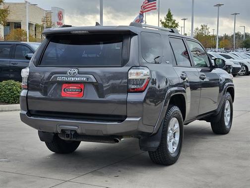 2022 Toyota 4Runner SR5