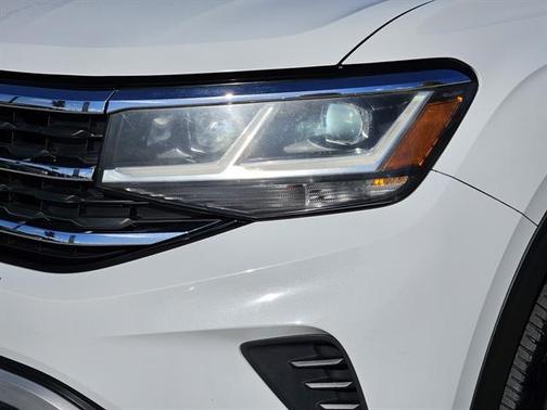 2021 Volkswagen Atlas Cross Sport 2.0T SE w/Technology 4MOTION