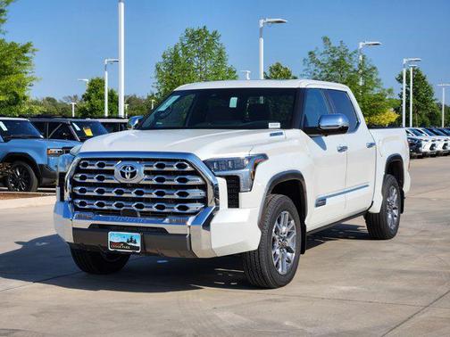2025 Toyota Tundra Hybrid 1794 Edition