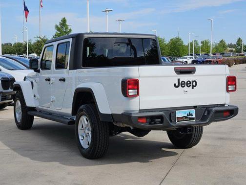 2023 Jeep Gladiator Sport S
