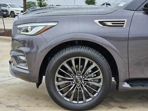 2024 INFINITI QX80 SENSORY AWD