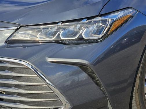 2019 Toyota Avalon XLE