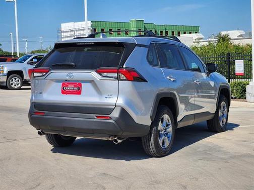 2025 Toyota RAV4 Hybrid LE