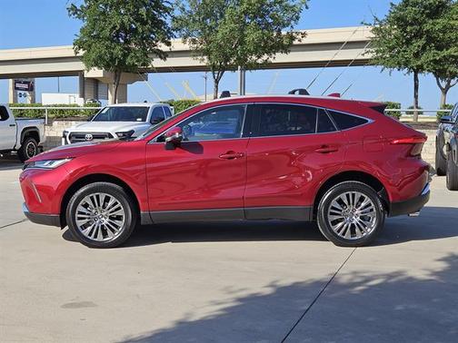 2024 Toyota Venza XLE
