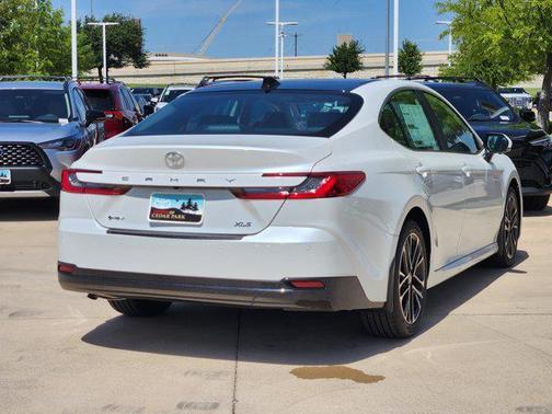 2025 Toyota Camry XLE