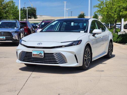 2025 Toyota Camry XLE