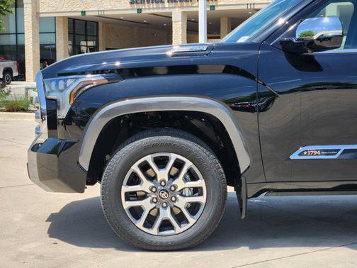 2025 Toyota Tundra Hybrid 1794 Edition
