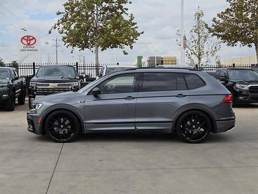 2021 Volkswagen Tiguan 2.0T SE R-Line Black