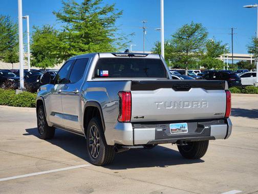 2025 Toyota Tundra Hybrid Platinum