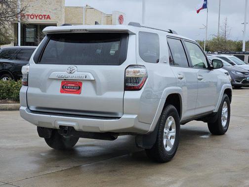 2024 Toyota 4Runner SR5