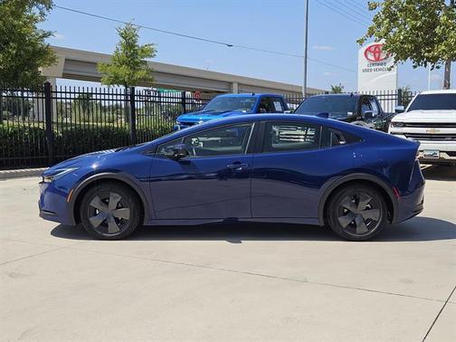 2024 Toyota Prius LE
