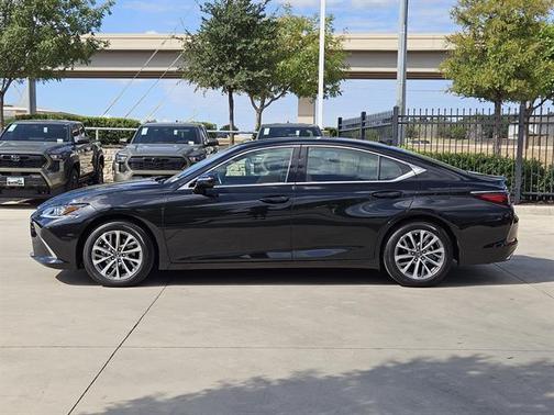 2025 Lexus ES 350 Base