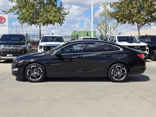 2022 Chevrolet Malibu FWD LT