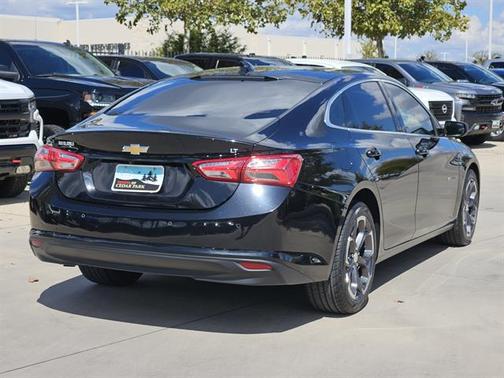 2022 Chevrolet Malibu FWD LT