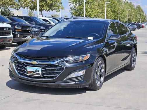 2022 Chevrolet Malibu FWD LT