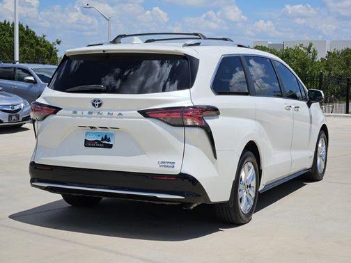 2021 Toyota Sienna Limited 7-Passenger