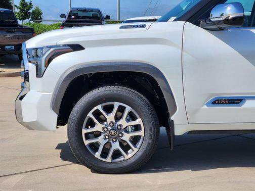 2025 Toyota Tundra Hybrid 1794 Edition
