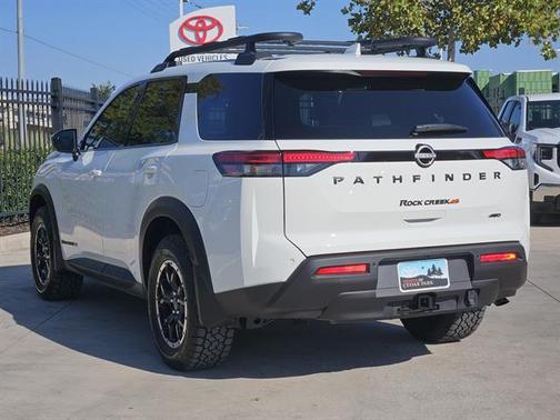 2025 Nissan Pathfinder Rock Creek 4WD