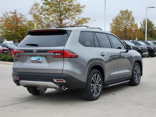 2026 Toyota Grand Highlander Hybrid Platinum MAX