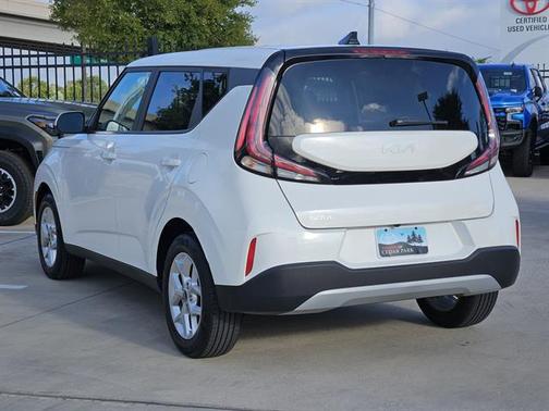 2024 Kia Soul LX