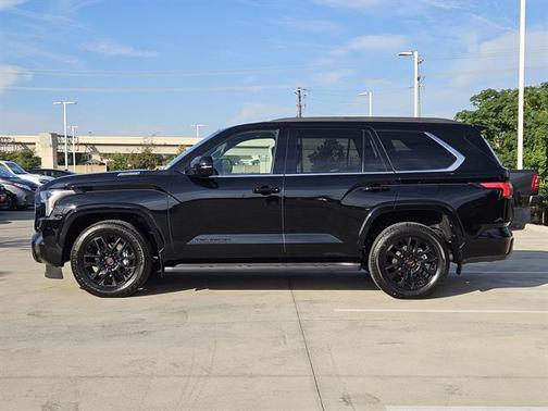 2025 Toyota Sequoia SR5