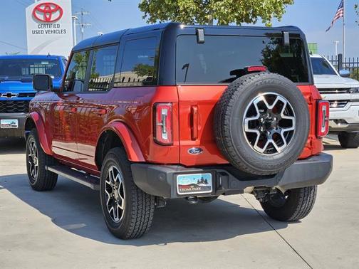 2024 Ford Bronco Outer Banks