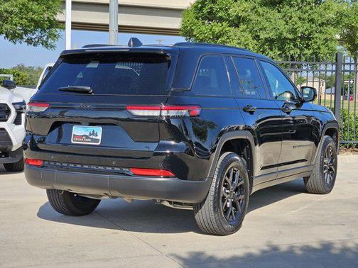 2024 Jeep Grand Cherokee Altitude