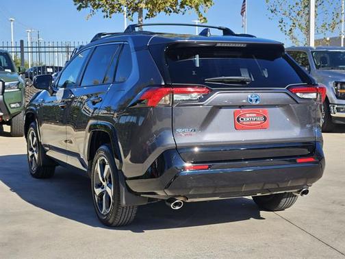 2023 Toyota RAV4 Prime SE