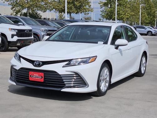 2024 Toyota Camry LE