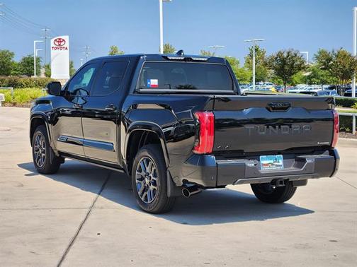 2025 Toyota Tundra Hybrid Platinum