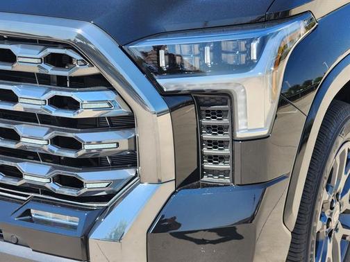 2025 Toyota Tundra Hybrid Platinum