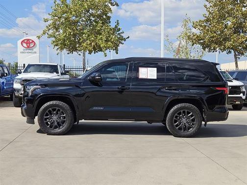 2023 Toyota Sequoia Platinum