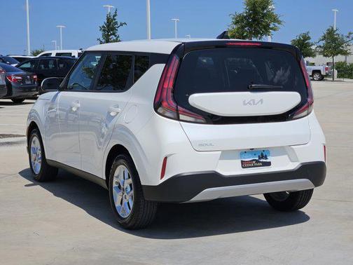 2024 Kia Soul LX