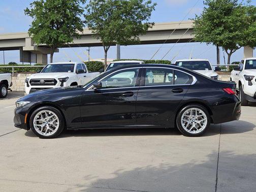 2025 BMW 330 i xDrive