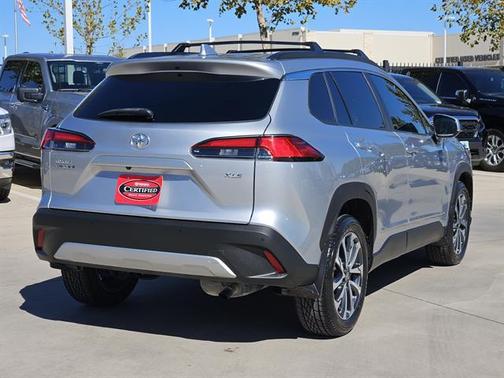 2022 Toyota Corolla Cross XLE