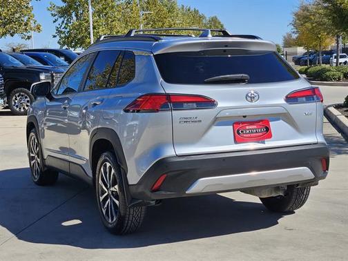 2022 Toyota Corolla Cross XLE