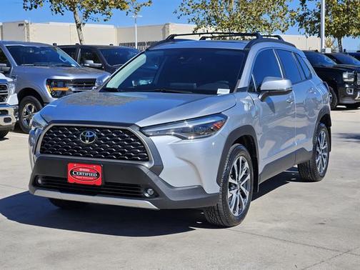 2022 Toyota Corolla Cross XLE